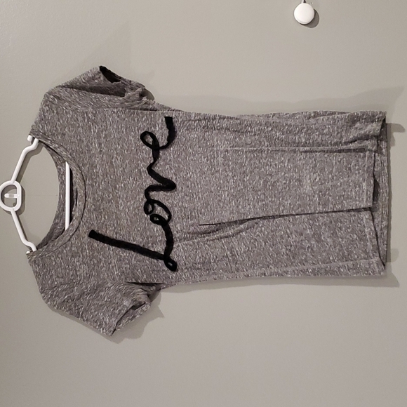American Eagle Outfitters Tops - Cute "Love" Top from American Eagle